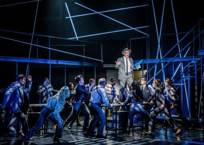 FBI Special Agent Carl Hanratty (Mike Masters) and the CATCH ME IF YOU CAN company in "Don’t Break The Rules"